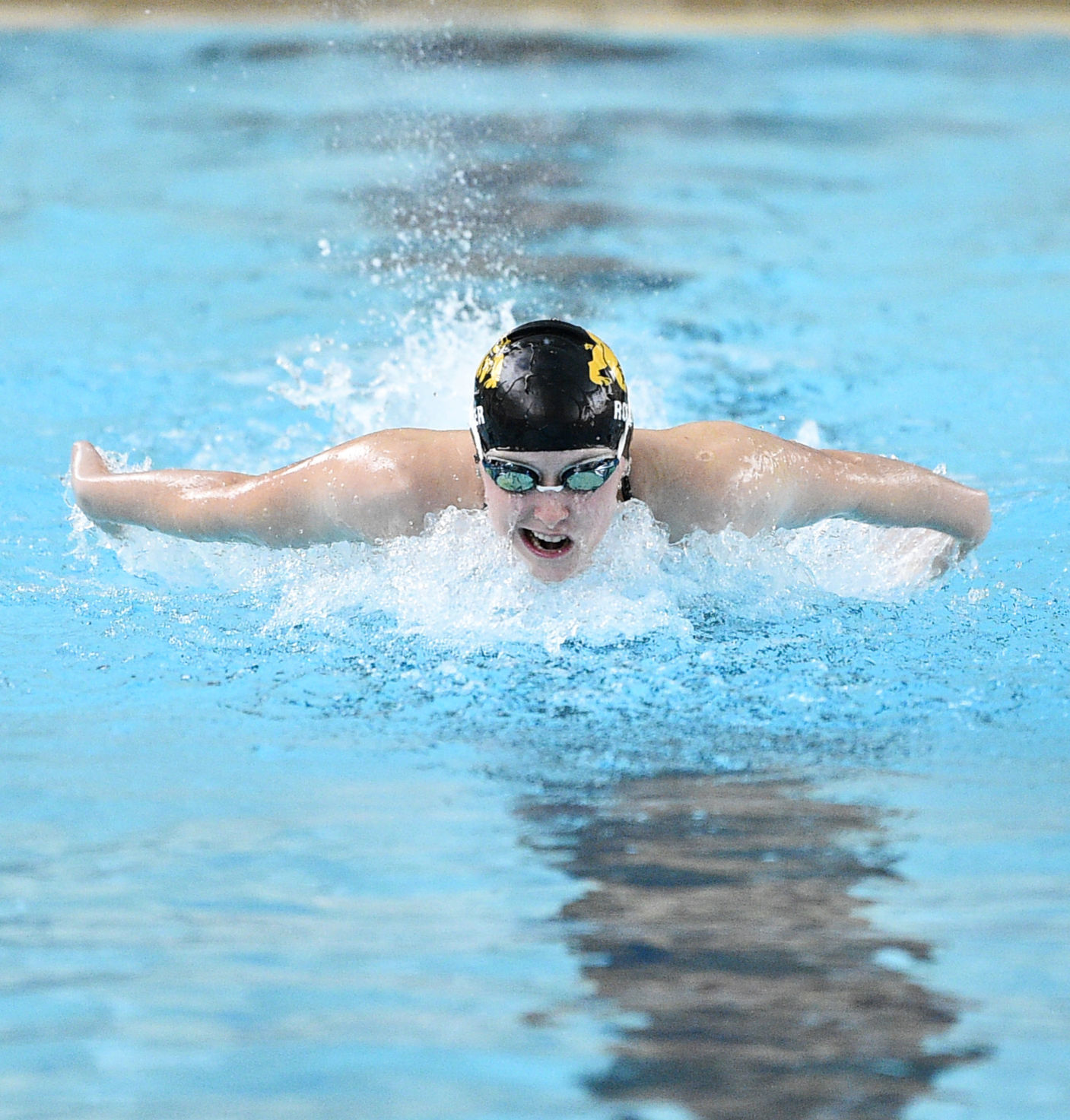 100819-qct-spt-bett-pv-swimming-018a.JPG